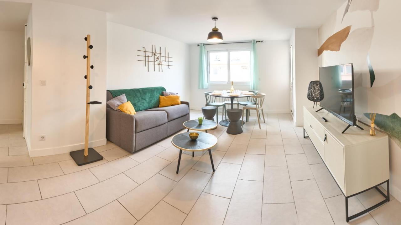 Eclat Dore Bondy Suites Free Parking Buitenkant foto